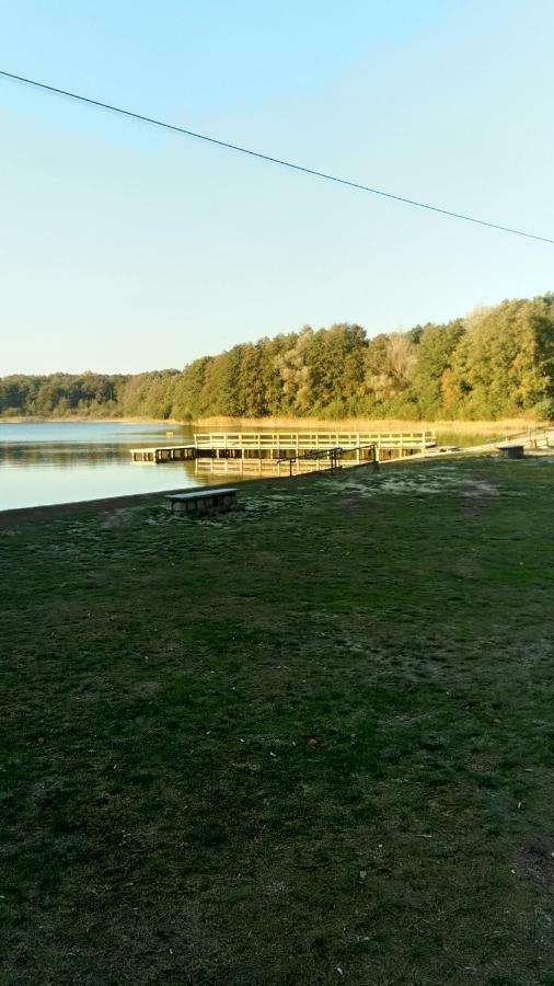 Appartamento Ferienunterkuenfte Wesenberg Esterno foto